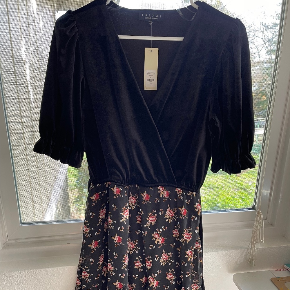 Small Black Puff Sleeve Black Mini Dress